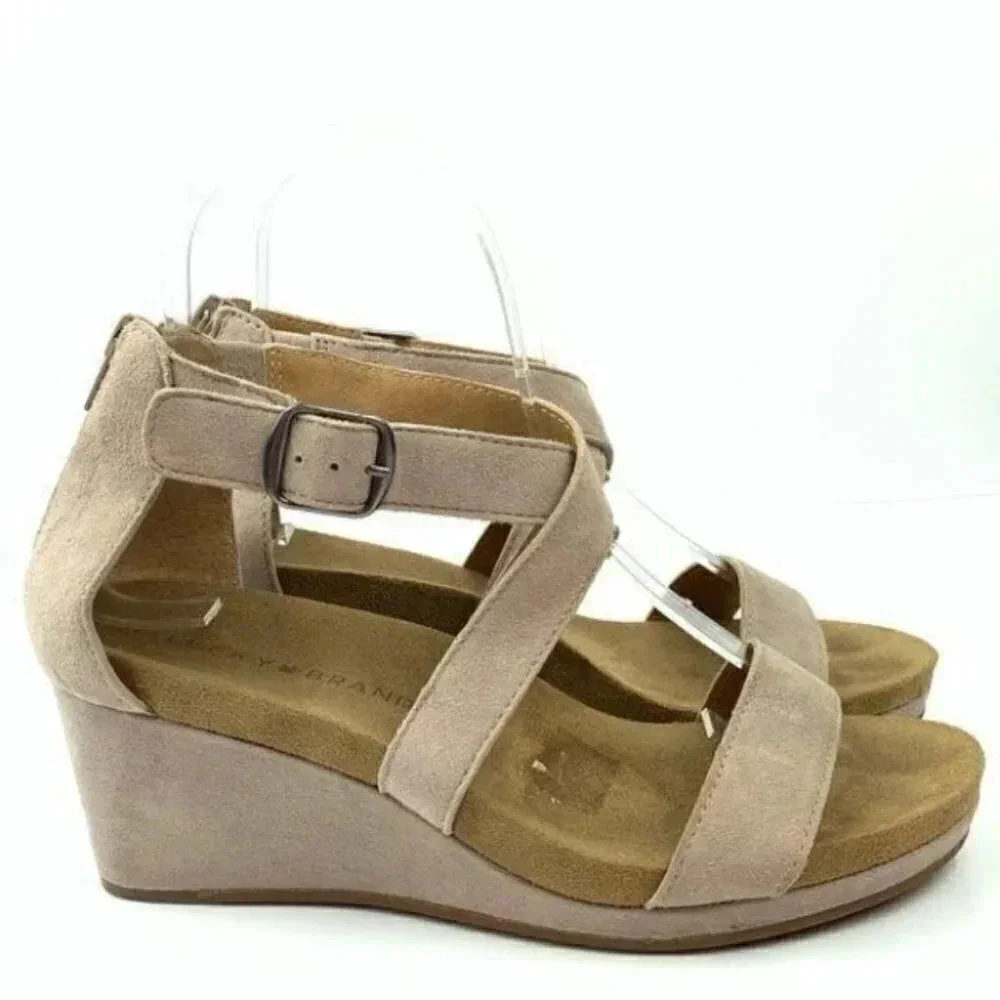 Lucky brand wedges size 6 36 Kenadee taupe suede